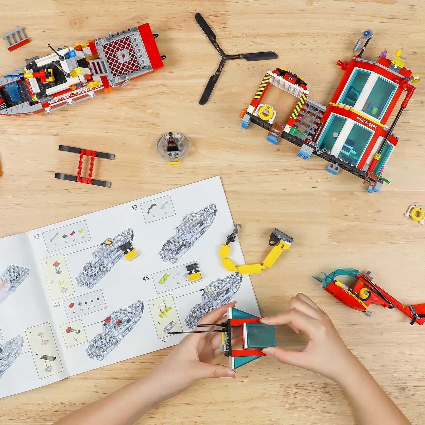 Fire Station Building Kit fire Station Set with Fire Station/Fire Helicopter/Fire Ship/Rescue Boat