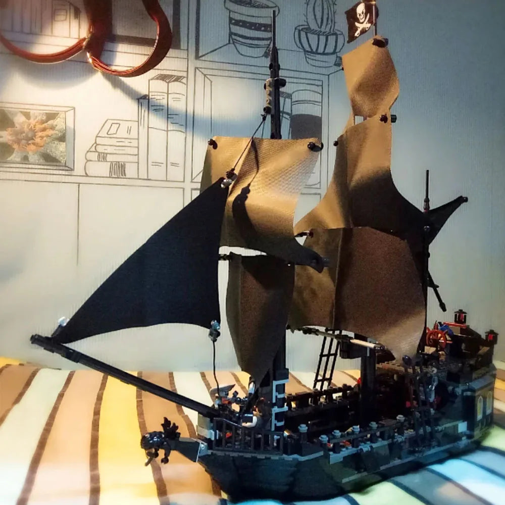 Pirates Of The Caribbean Ship Queen's Revenge Warship Black Pearl Sailboat Building Block Bricks